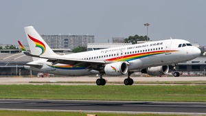 Photo of B-8418 - Airbus A320-214 operated by Tibet Airlines