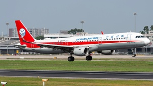 Photo of B-8605 - Airbus A321-211 operated by Sichuan Airlines