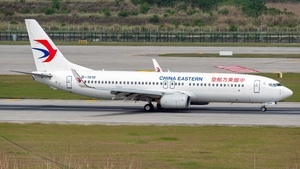 Photo of B-1910 - Boeing 737-89P operated by China Eastern Airlines