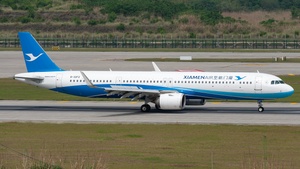 Photo of B-32F2 - Airbus A321-251NX operated by Xiamen Airlines