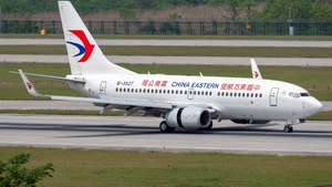 Photo of B-5827 - Boeing 737-76D operated by China Eastern Airlines