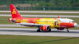 Photo of B-8248 - Airbus A320-214 operated by Spring Airlines