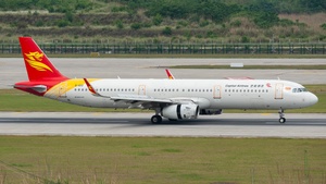 Photo of B-1012 - Airbus A321-231 operated by Capital Airlines