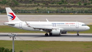 Photo of B-32HW - Airbus A320-251N operated by China Eastern Airlines