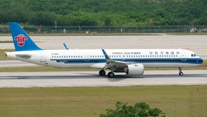 Photo of B-32GR - Airbus A321-253NX operated by China Southern Airlines