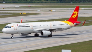 Photo of B-300F - Airbus A321-231 operated by Capital Airlines