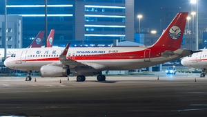 Photo of B-1821 - Airbus A320-232 operated by Sichuan Airlines