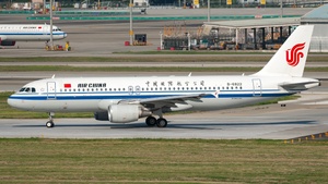 Photo of B-6822 - Airbus A320-214 operated by Air China