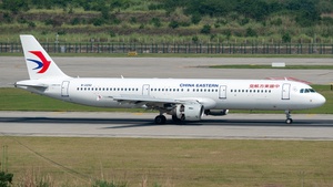 Photo of B-2292 - Airbus A321-211 operated by China Eastern Airlines