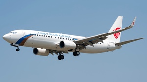 Photo of B-5642 - Boeing 737-89L operated by Dalian Airlines