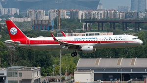 Photo of B-8605 - Airbus A321-211 operated by Sichuan Airlines