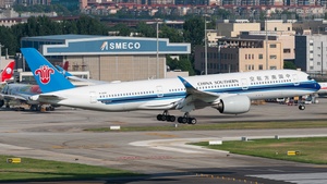 Photo of B-324S - Airbus A350-941 operated by China Southern Airlines