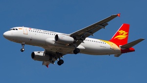 Photo of B-6748 - Airbus A320-232 operated by Capital Airlines