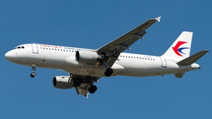 Photo of B-2415 - Airbus A320-214 operated by China Eastern Airlines