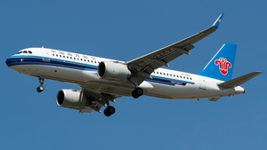 Photo of B-32EV - Airbus A320-251N operated by China Southern Airlines