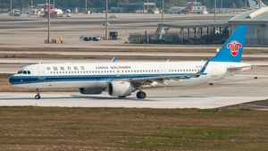 Photo of B-327H - Airbus A321-253NX operated by China Southern Airlines