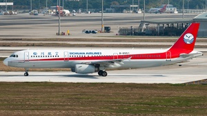 Photo of B-6551 - Airbus A321-231 operated by Sichuan Airlines
