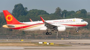 Photo of B-32D7 - Airbus A320-214 operated by Chengdu Airlines
