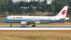 Photo of B-9925 - Airbus A320-214 operated by Air China