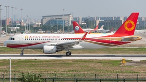 Photo of B-1633 - Airbus A320-214 operated by Chengdu Airlines