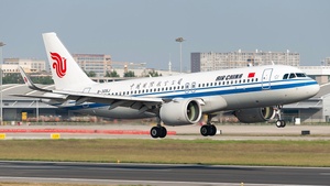 Photo of B-305J - Airbus A320-271N operated by Air China