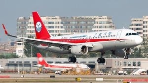 Photo of B-8331 - Airbus A320-214 operated by Sichuan Airlines