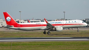Photo of B-8378 - Airbus A321-211 operated by Sichuan Airlines