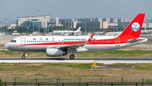 Photo of B-1661 - Airbus A320-232 operated by Sichuan Airlines