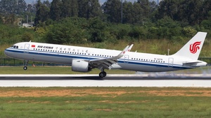 Photo of B-327R - Airbus A321-272NX operated by Air China