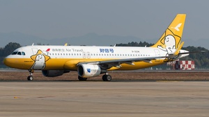 Photo of B-303M - Airbus A320-214 operated by Air Travel