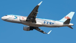 Photo of B-8451 - Airbus A320-214 operated by Loong Air