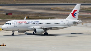 Photo of B-8565 - Airbus A320-214 operated by China Eastern Airlines