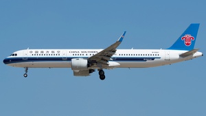 Photo of B-8367 - Airbus A321-271N operated by China Southern Airlines