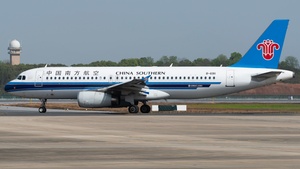 Photo of B-6911 - Airbus A320-232 operated by China Southern Airlines