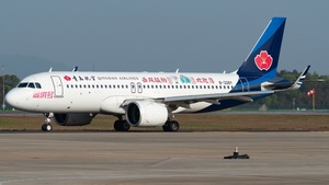 Photo of B-328Y - Airbus A320-271N operated by Qingdao Airlines