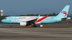 Photo of B-8897 - Airbus A320-214 operated by Loong Air