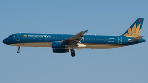 Photo of VN-A326 - Airbus A321-231 operated by Vietnam Airlines