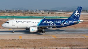 Photo of B-1807 - Airbus A320-214 operated by Spring Airlines