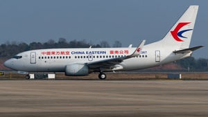 Photo of B-5267 - Boeing 737-79P operated by China Eastern Airlines
