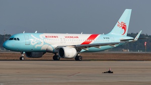 Photo of B-1232 - Airbus A320-251N operated by Loong Air