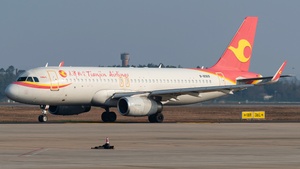 Photo of B-8069 - Airbus A320-232 operated by Tianjin Airlines