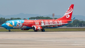 Photo of B-1131 - Boeing 737-84P operated by Hainan Airlines