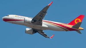 Photo of B-32ER - Airbus A320-251N operated by Chengdu Airlines