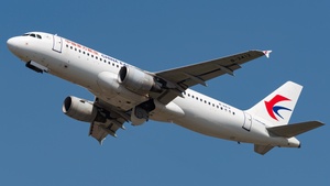 Photo of B-2412 - Airbus A320-214 operated by China Eastern Airlines
