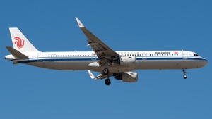 Photo of B-1638 - Airbus A321-213 operated by Air China
