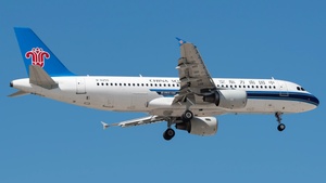 Photo of B-6255 - Airbus A320-214 operated by China Southern Airlines