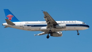 Photo of B-6911 - Airbus A320-232 operated by China Southern Airlines