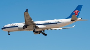 Photo of B-5939 - Airbus A330-323 operated by China Southern Airlines