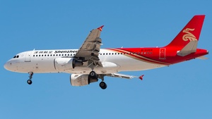 Photo of B-6359 - Airbus A320-214 operated by Shenzhen Airlines