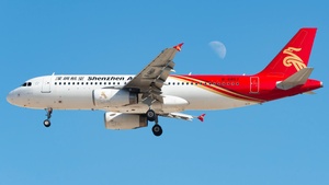 Photo of B-6857 - Airbus A320-232 operated by Shenzhen Airlines